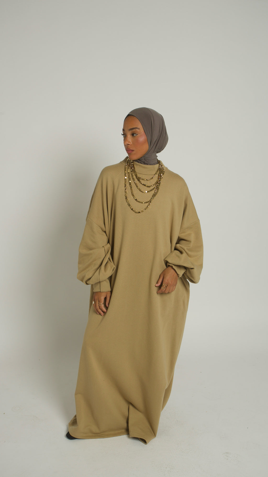 Robe sweat manches bouffantes avec poches