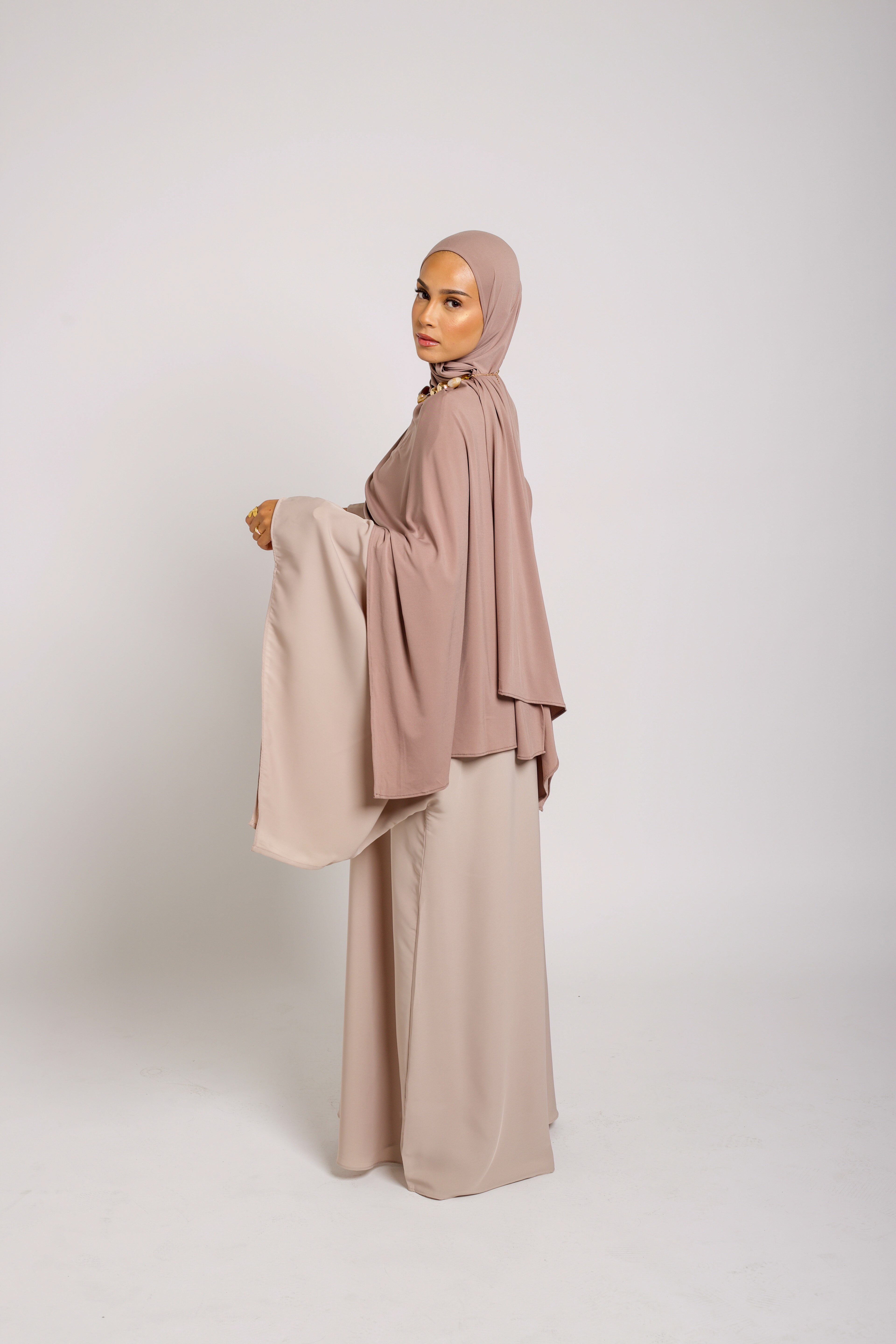 Abaya Sakura